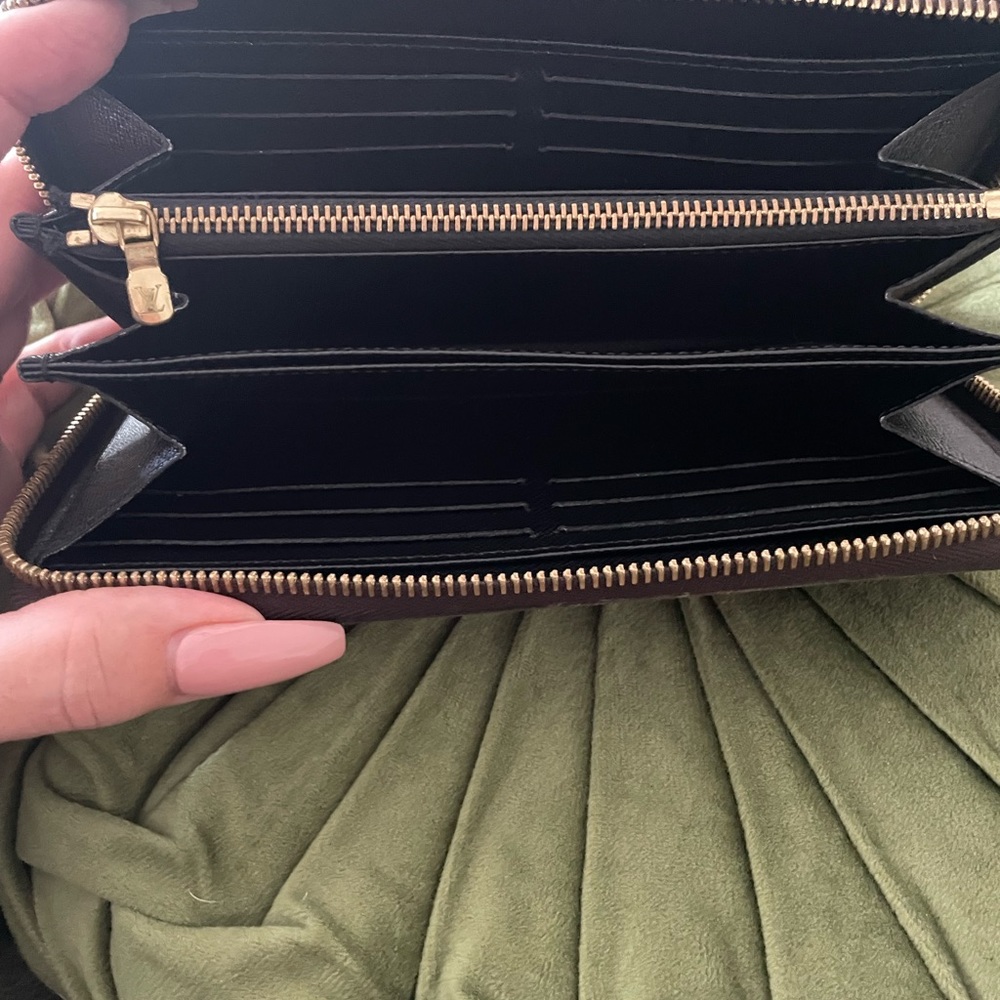 Louis Vuitton Monogram Giant Reverse Round Zipper Long Wallet RDIF 15693 - Picture 7 of 11